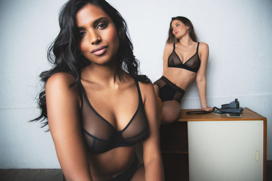 BLACK LINGERIE