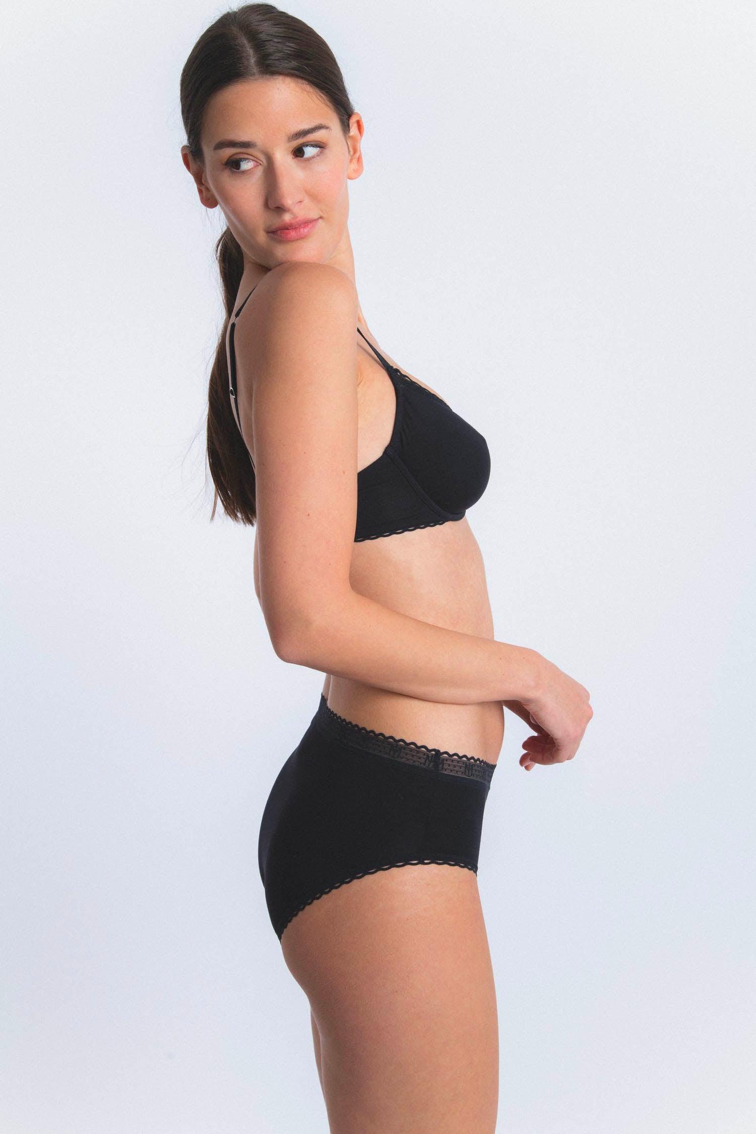MAISON LEJABY LA PETITE LEABY SOUTIEN-GORGE ARMATURE NOIR MAISON LEJABY LA PETITE LEABY SOUTIEN-GORGE ARMATURE NOIR