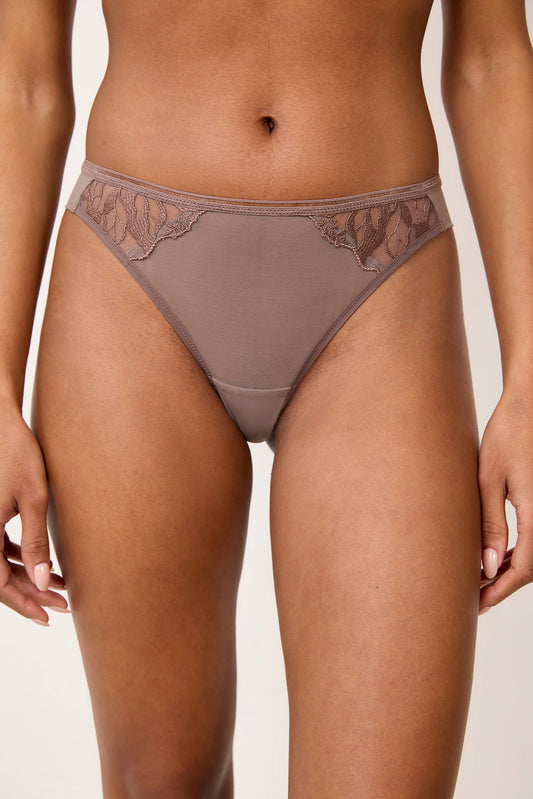 SIN : Tanga fauve en broderie