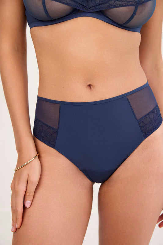 NUDITÉ : Shorty-tanga bleu nuit en tulle et en dentelle française